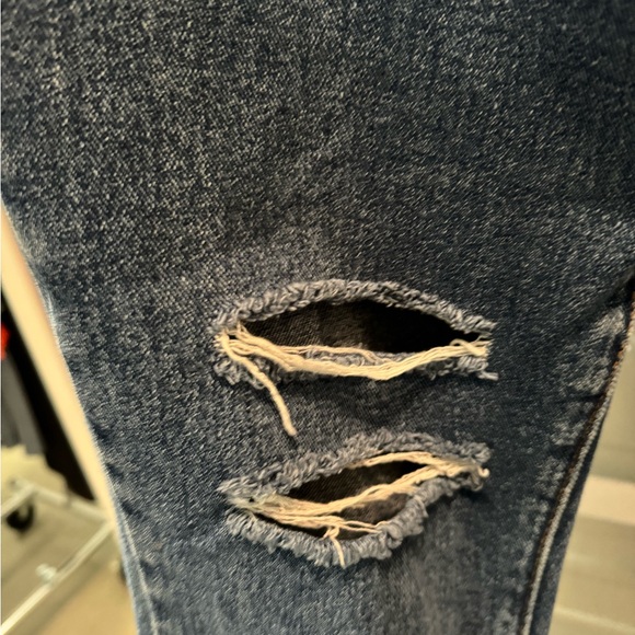PacSun Blue Distressed Jeans - Picture 6 of 10